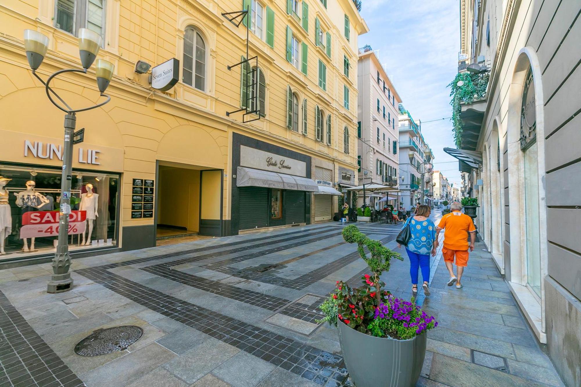 Seven Suites Apartments - Via Matteotti 178 サンレモ エクステリア 写真