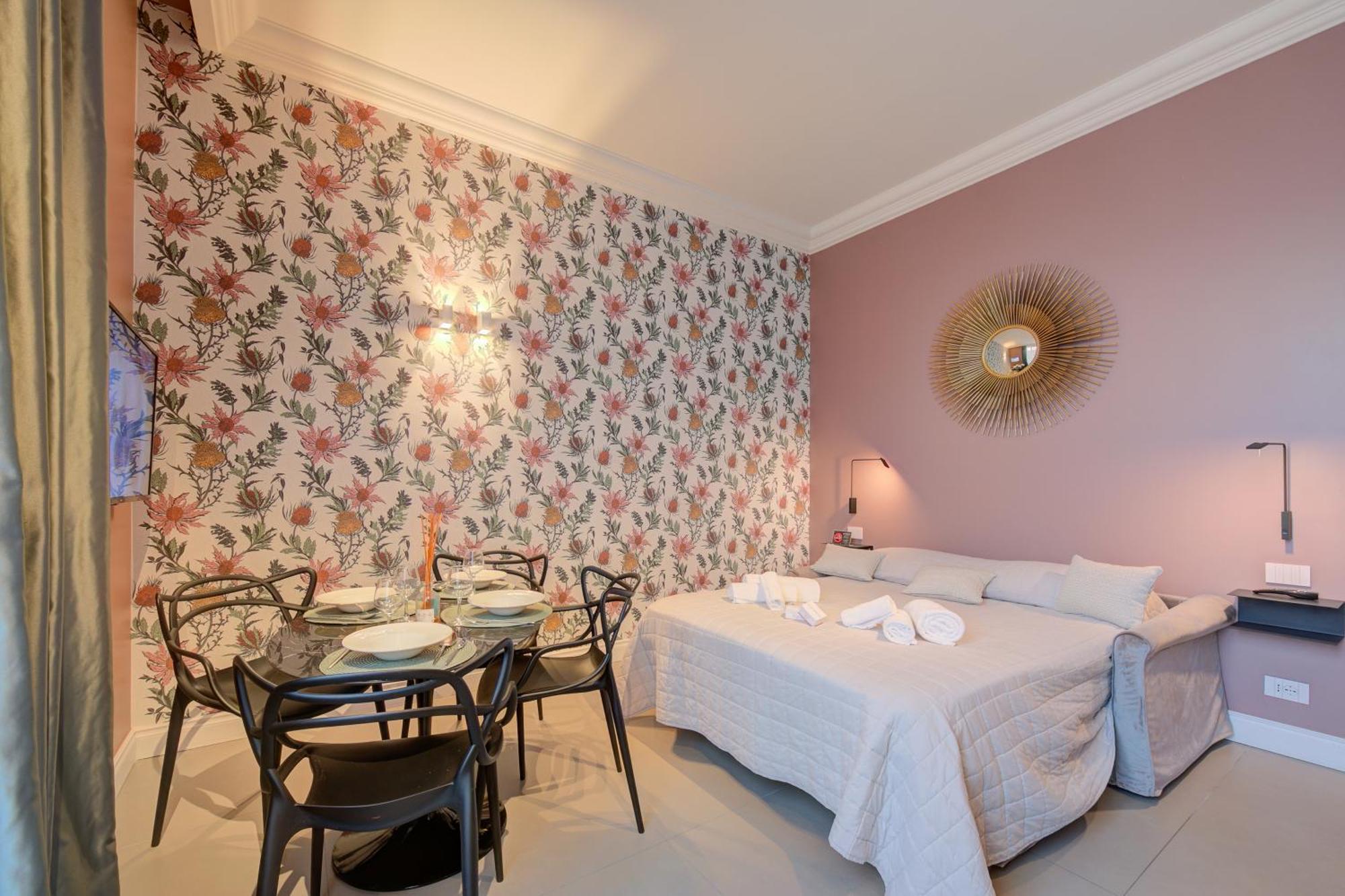 Seven Suites Apartments - Via Matteotti 178 サンレモ エクステリア 写真