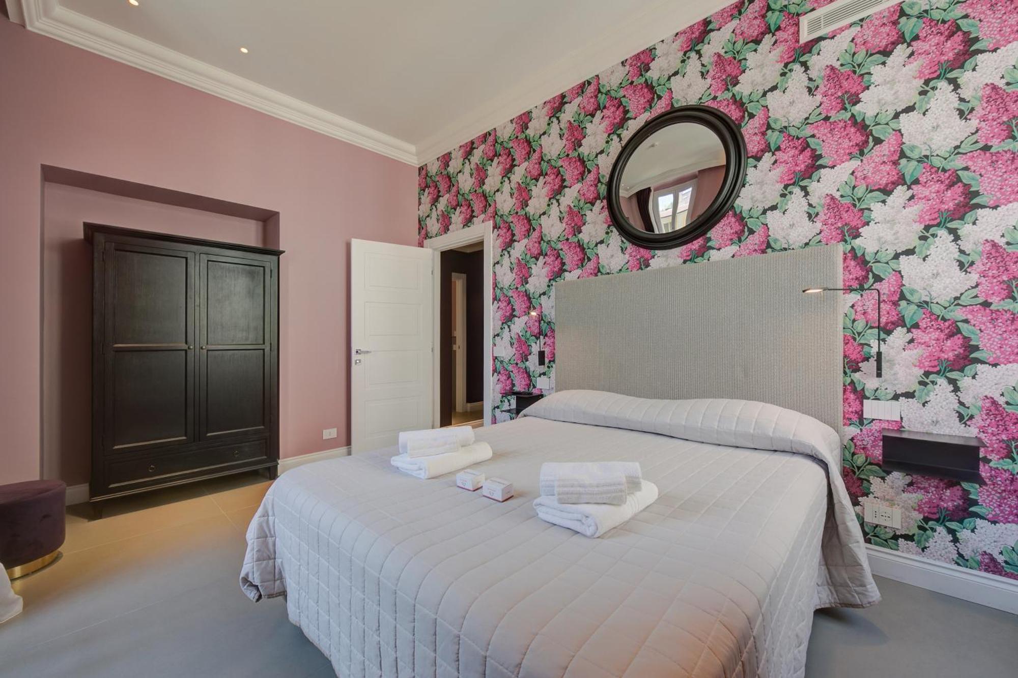 Seven Suites Apartments - Via Matteotti 178 サンレモ エクステリア 写真