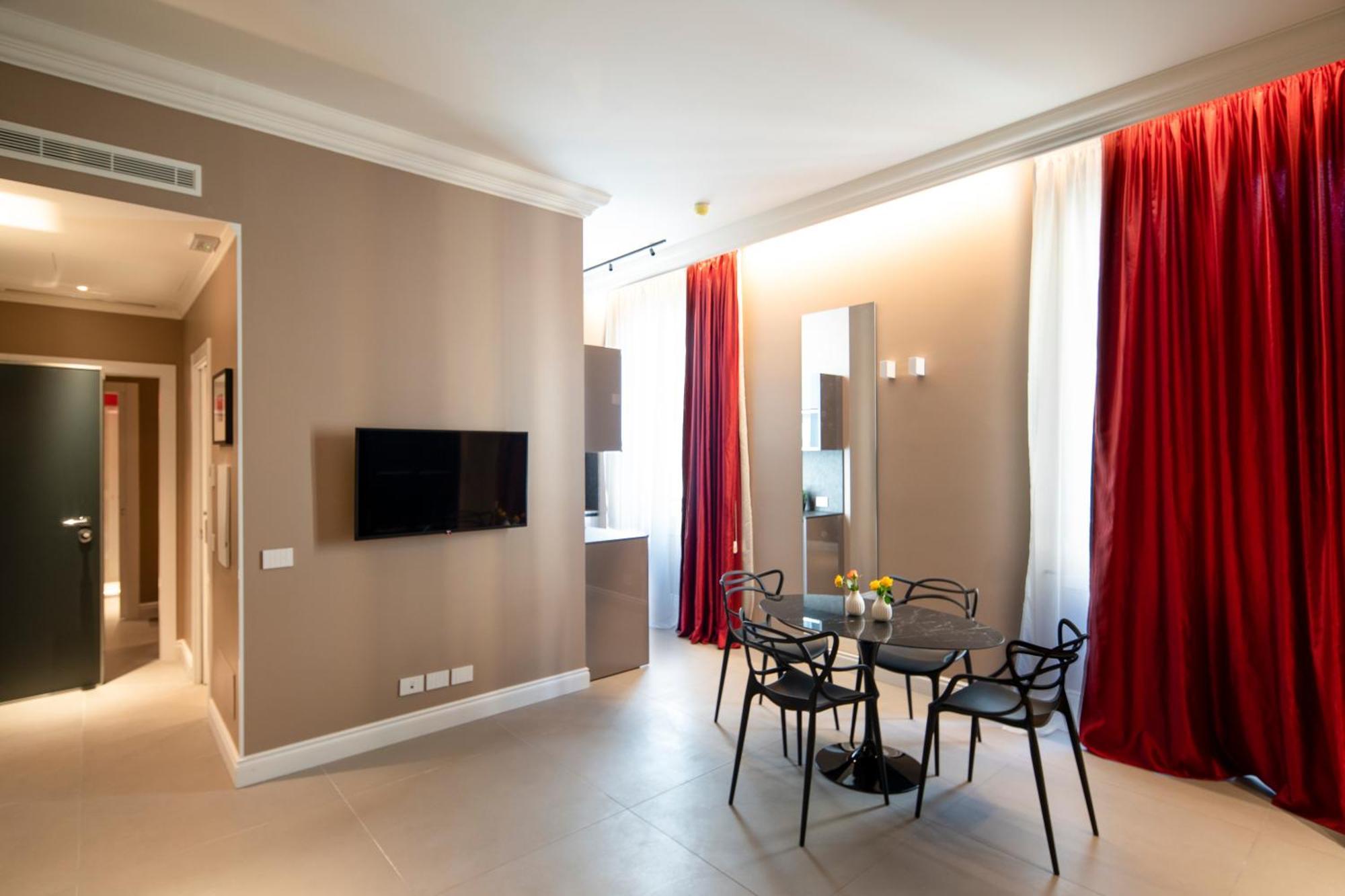 Seven Suites Apartments - Via Matteotti 178 サンレモ エクステリア 写真