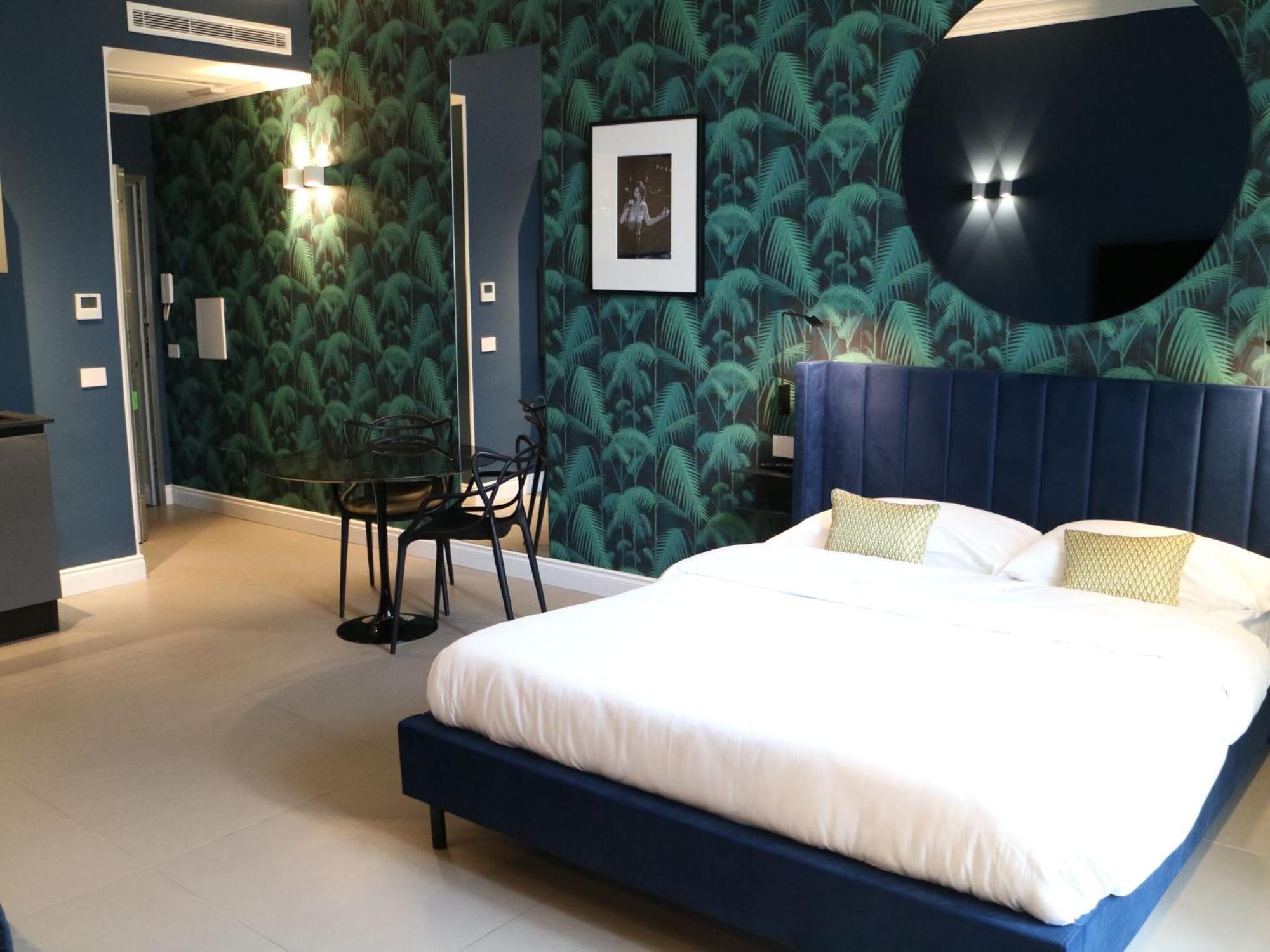 Seven Suites Apartments - Via Matteotti 178 サンレモ エクステリア 写真