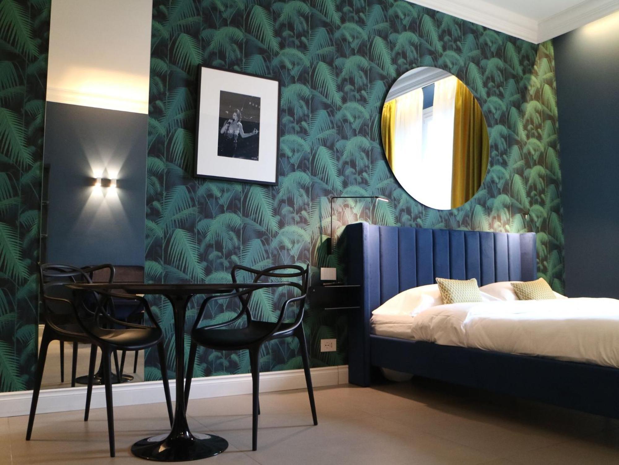 Seven Suites Apartments - Via Matteotti 178 サンレモ エクステリア 写真